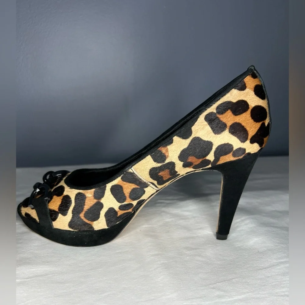 Vaneli Leopard Print Calf Hair Peep Toe Pumps Heels Womens‎ Size 8 Classic Fall